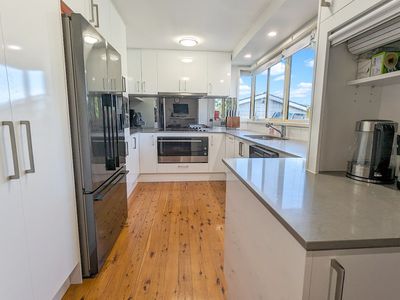 19 Natan Place, Cordeaux Heights