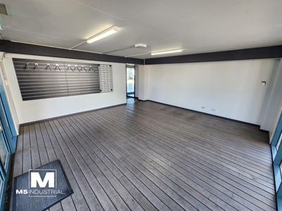 1 / 9 Ladbroke Street, Milperra