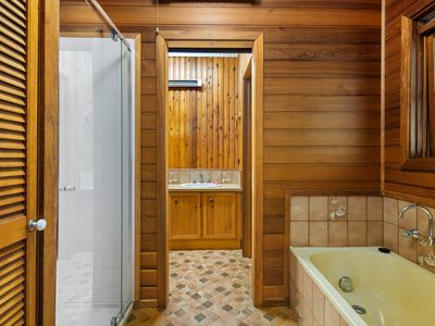 23 Stuart Drive, Woodend