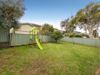 9 Bruce Avenue, Mount Warrigal