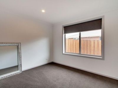 11 Charles Street, Cygnet