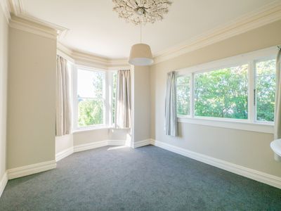 76 South Road, The Glen