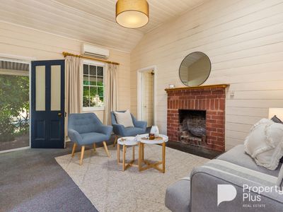 24 Station Street, Harcourt