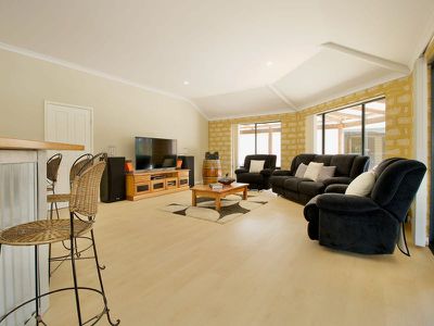 48 Diogenes Court , Baldivis