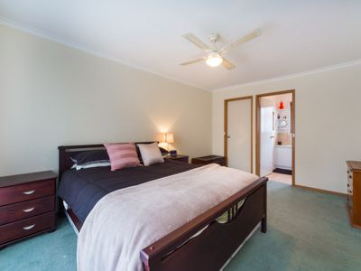 2 / 10 Cleal Court, Noble Park