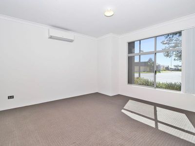 20 Larkfield  , Baldivis