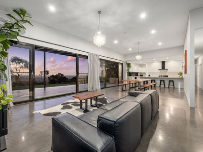 17 Bromfield Drive, Kelmscott