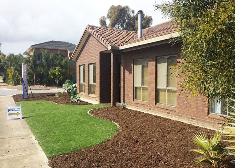 2 Everard Court, West Lakes