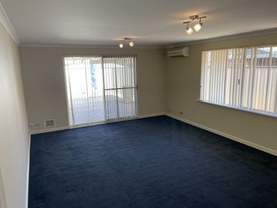 57 Kippilaw Loop, Carramar
