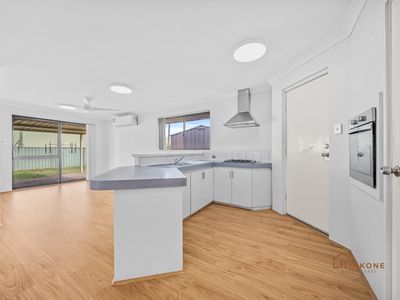 11 Hotchkiss Close, Thornlie
