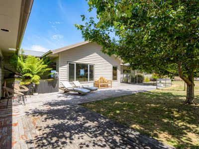 100 Jacksons Road, Franklin