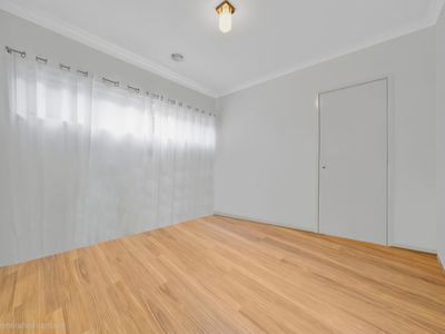 6 Babele road , Tarneit