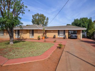 2 Moss Street, Kalgoorlie