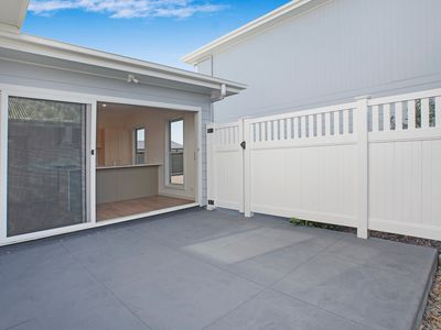 2 / 36 Griffiths Street, Oak Flats