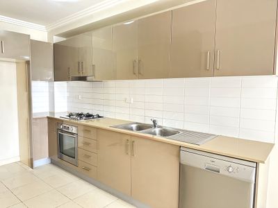10 / 12-14 Darcy Road, Westmead