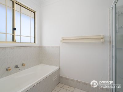 3B Wellwood Avenue, Moorebank