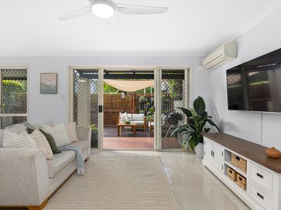 1/28 Wylie Avenue, Coorparoo