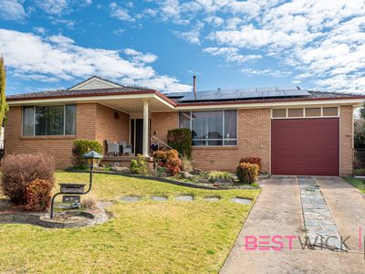 14 Wakehurst Place, West Bathurst