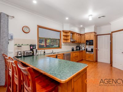 112 James White Drive, Fosters Valley