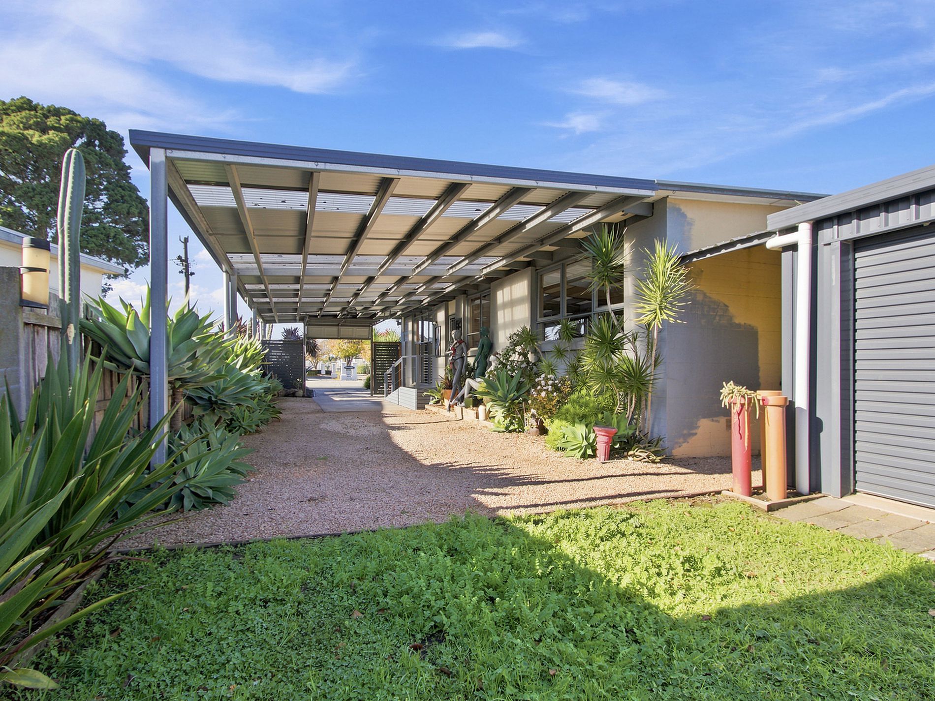 13 Weir Street, Sale