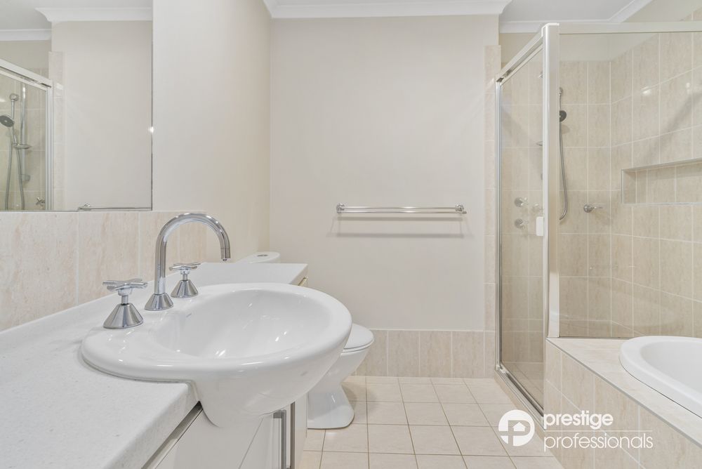 15 Fairway Close, Moorebank