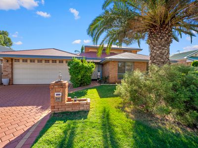 24 Geoffrey Stokes Parade, Kalgoorlie