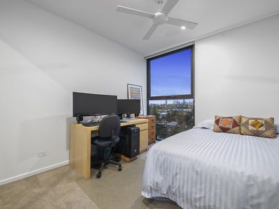 1045 / 123 Cavendish Road, Coorparoo