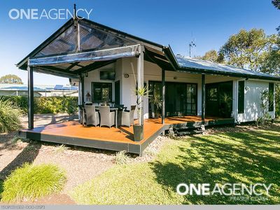 4 Chantilly Street, Urangan