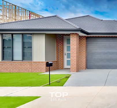 6 Riverly Grove, Officer