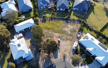 4 Murray Graham Place, Metung