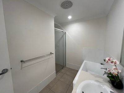1 / 37C Atlantic Dr, Loganholme