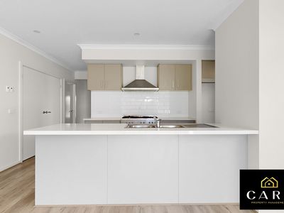 36 Ironstone Street, Cranbourne East
