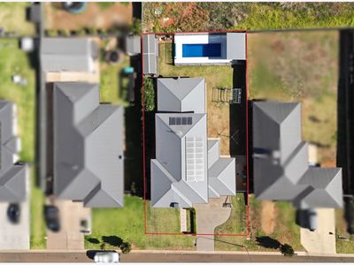 7 Hydrangea Avenue, Parkes