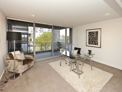 22 / 39 Bow River , Burswood