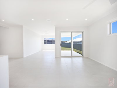 6 Durian Street, Wadalba