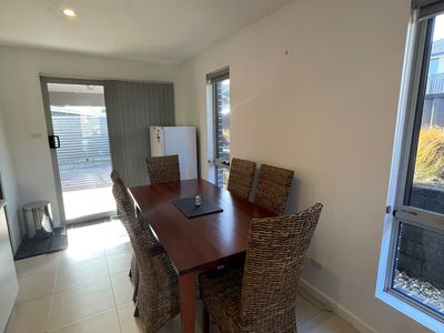 2 / 27 Heather Crescent, Park Grove