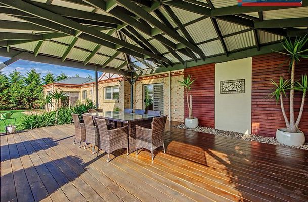 6 Peregrine Road, Oaklands Junction