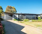 6 Coakes Street, Guyra