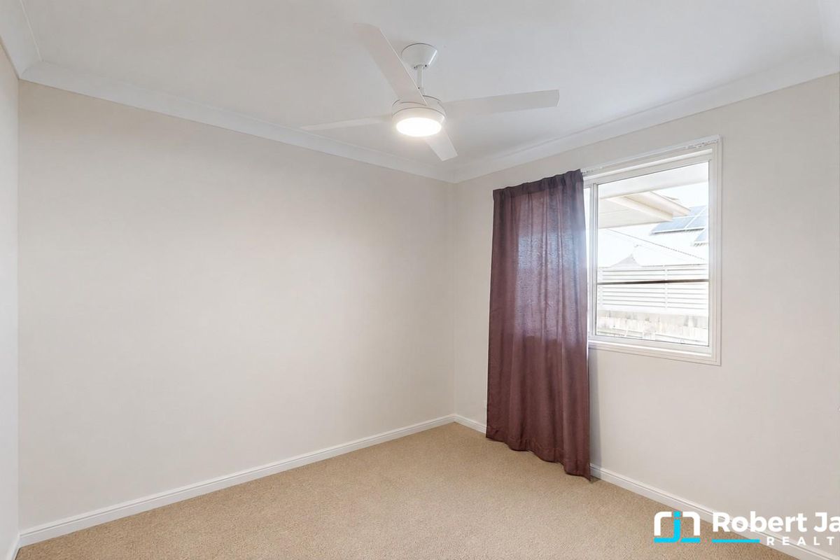 23 Golf Course Drive, Tewantin