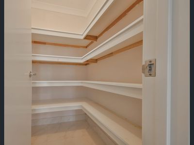 20 Ambleside Parade, Waikiki