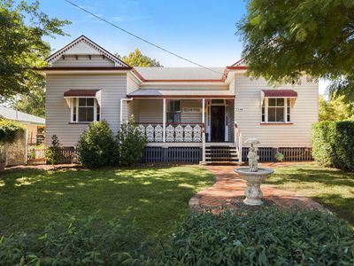 120 Holberton Street, Newtown