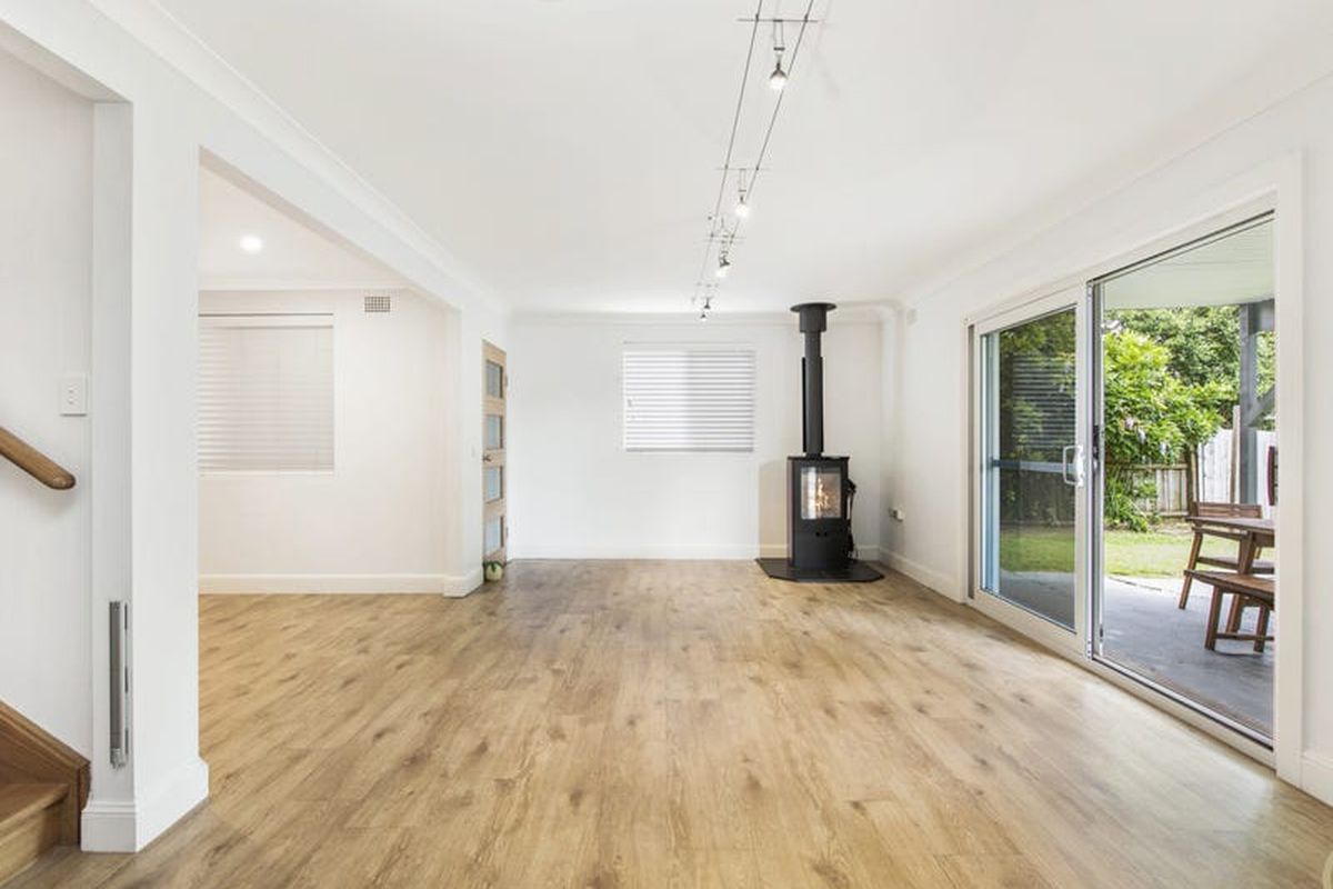 1 Eulalia Avenue, Point Frederick