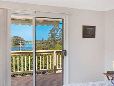 11 Inlet Place, North Narooma