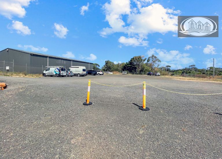 4 Hill Court, Portland