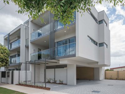 8/225 Loftus Street, Leederville
