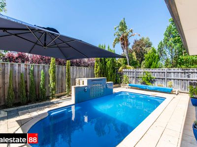10 St Oswald Rise, Churchlands