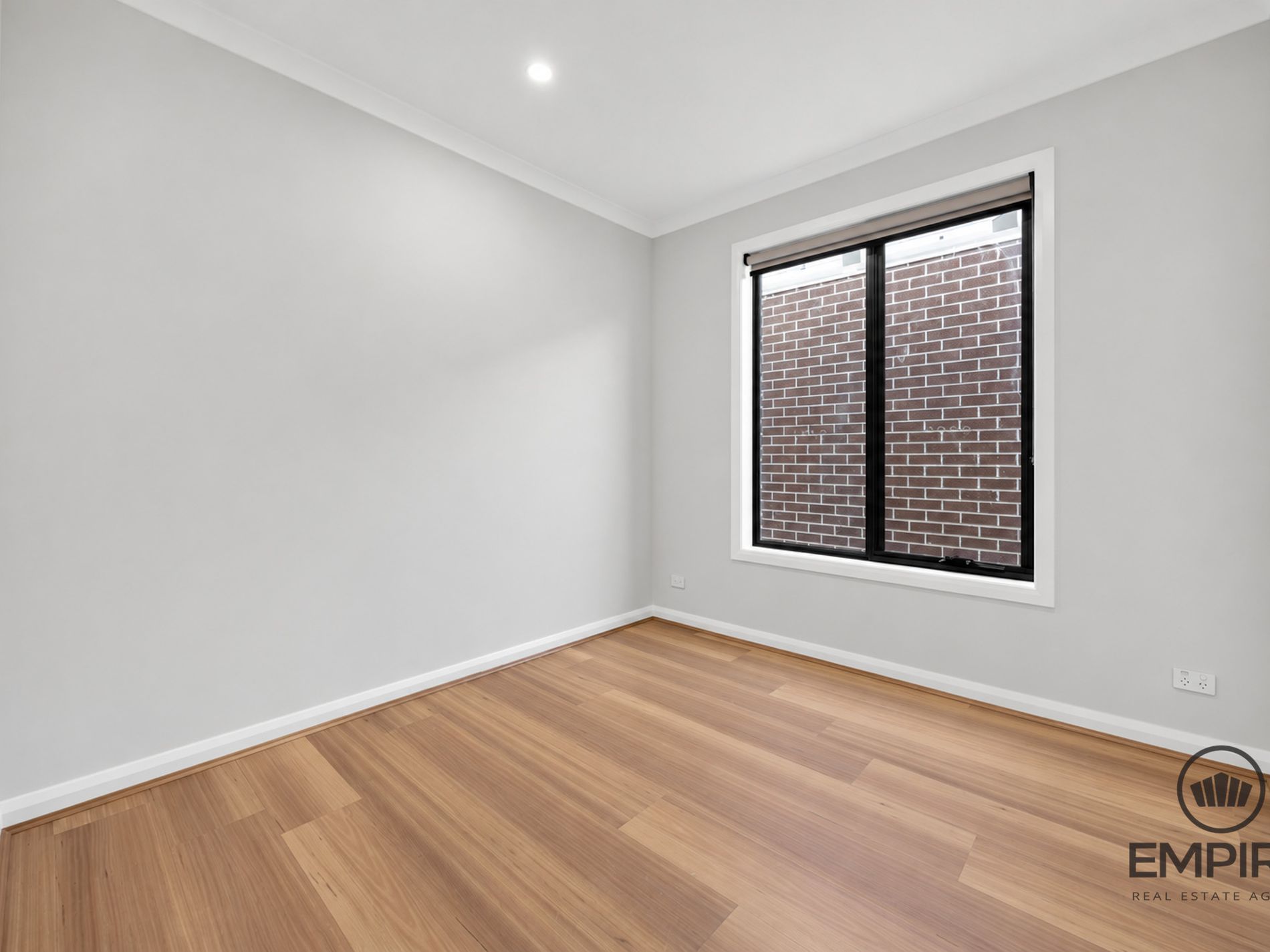 21 Skylark Avenue, Officer