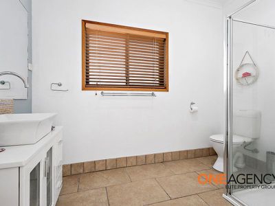 11 Tarra Crescent, Oak Flats