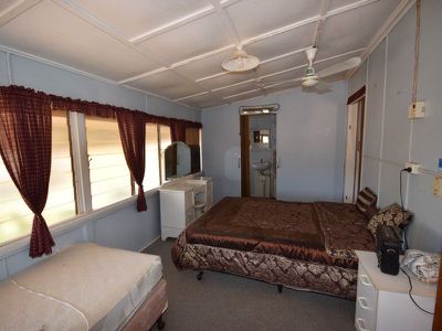 84 Cassowary Street, Longreach