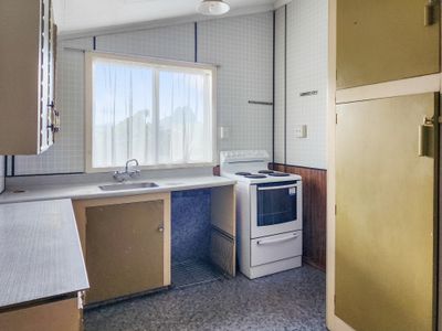 16 Leader Street, Riverton